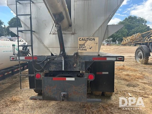 Image of Mack CH613 equipment image 3
