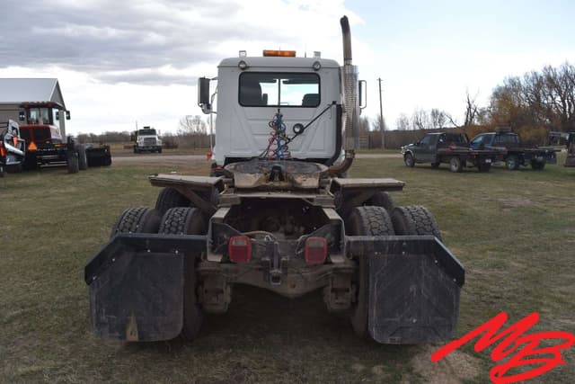 Image of Mack CH613 equipment image 3