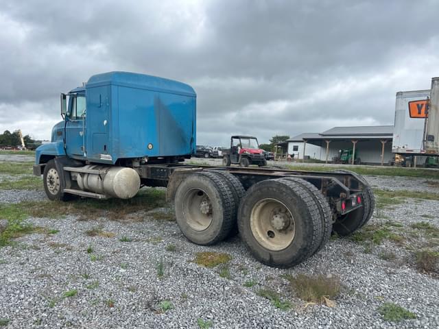 Image of Mack CH613 equipment image 2