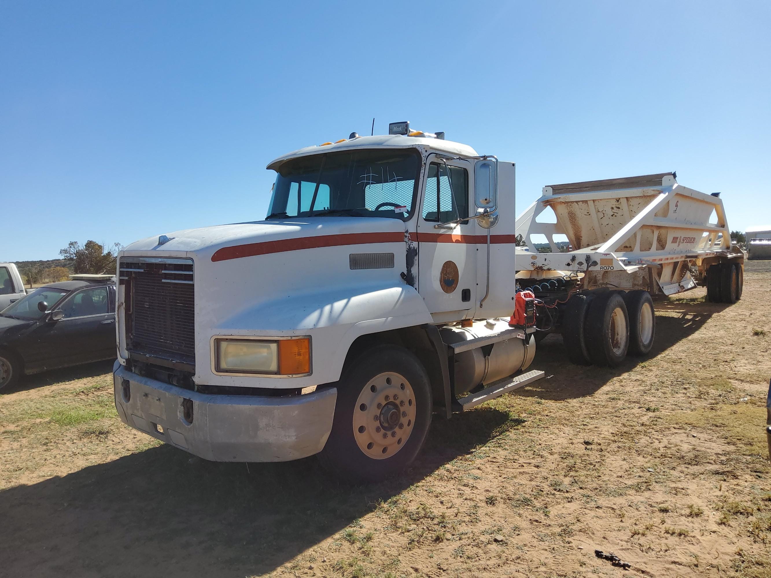 Main image Mack CH613