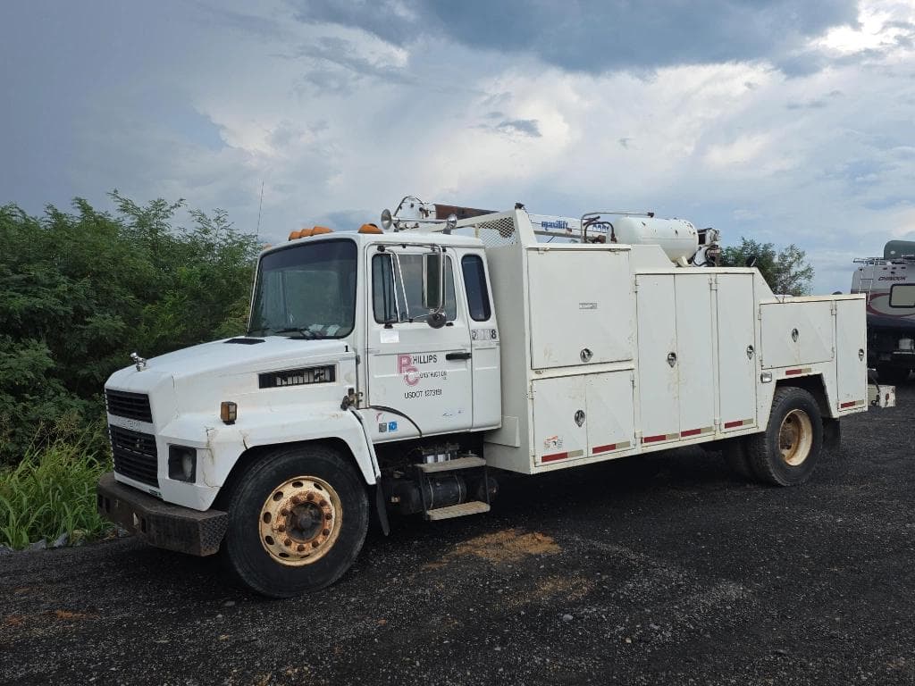 Image of Mack CS300P Primary image