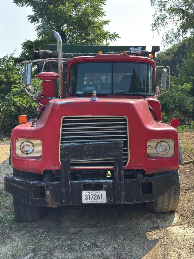 Image of Mack DM600 equipment image 1