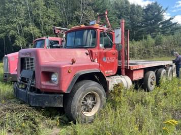 Main image Mack RB688S