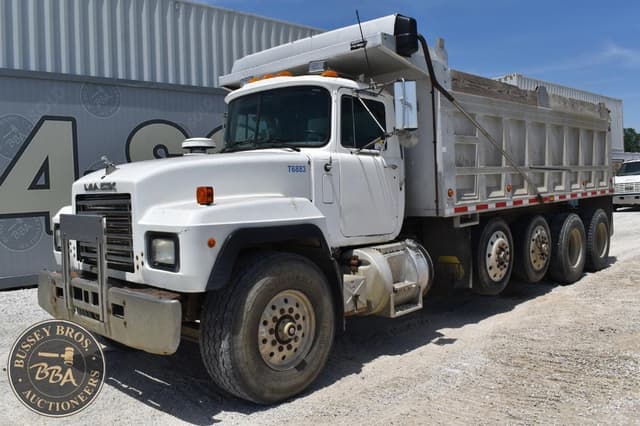 Image of Mack RD688S equipment image 3