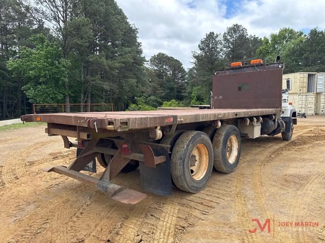 Image of Mack RD688S equipment image 1