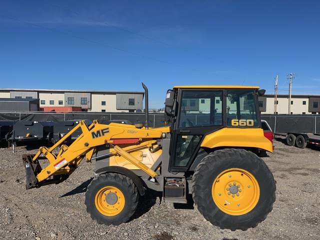 Image of Massey Ferguson 660 equipment image 1
