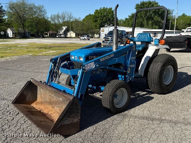 1996 New Holland 1715 Equipment Image0