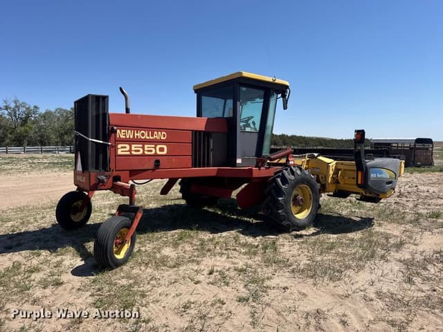 Image of New Holland 2550 equipment image 4