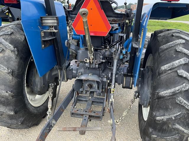 Image of New Holland 3010 equipment image 4