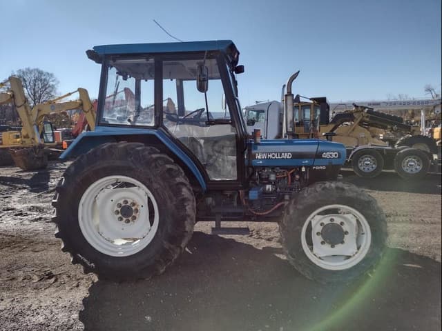 Image of New Holland 4630 equipment image 2