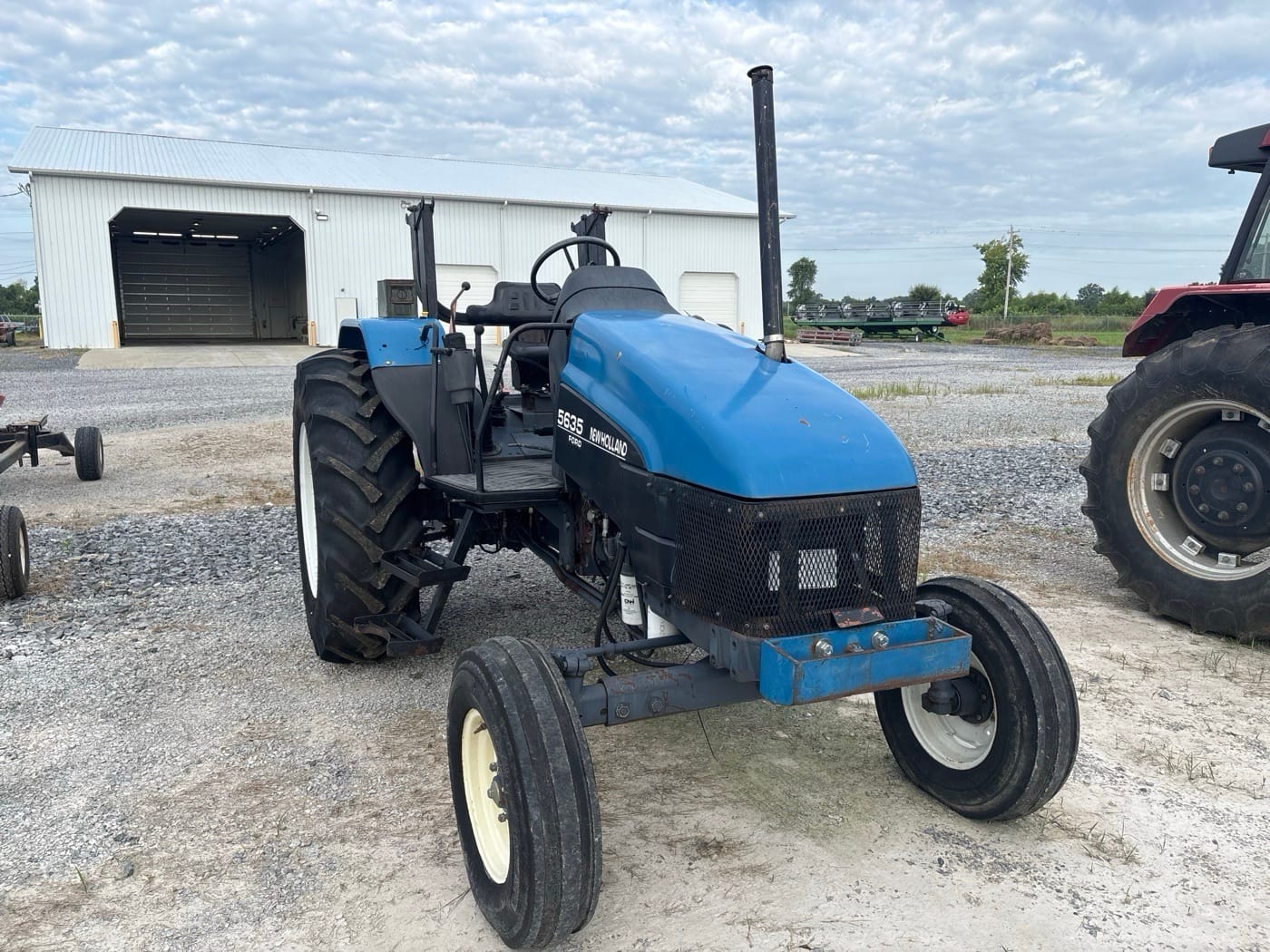 1996 New Holland 5635 Equipment Image0