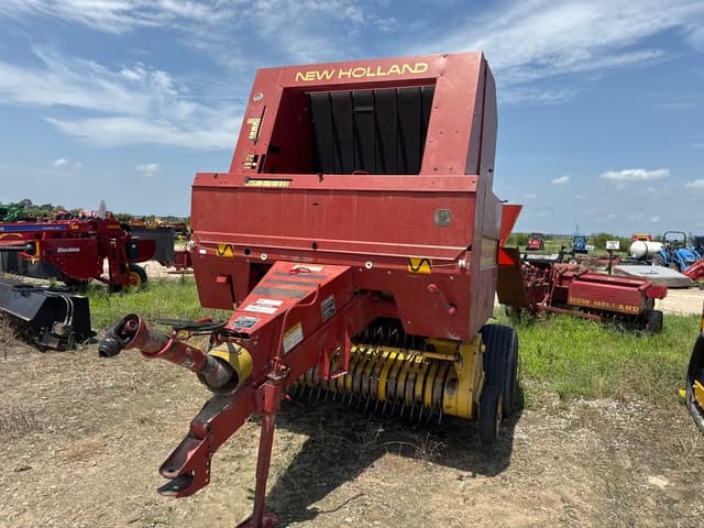 Image of New Holland 650 equipment image 1