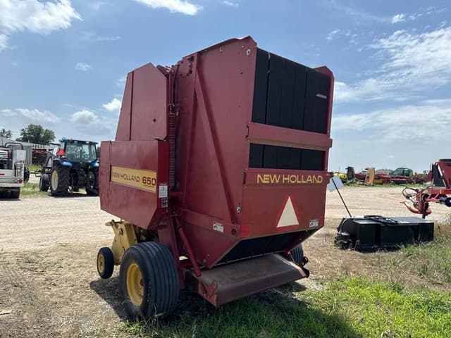 Image of New Holland 650 equipment image 3