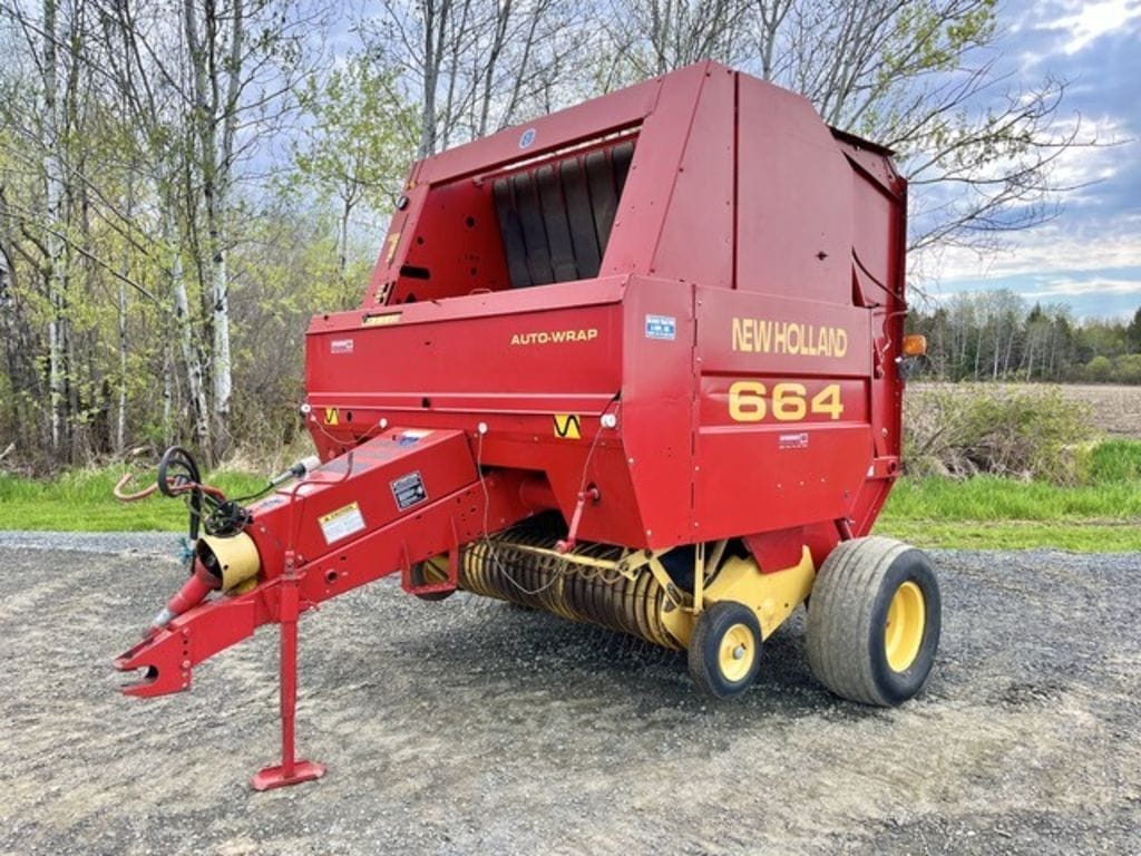 Main image New Holland 664