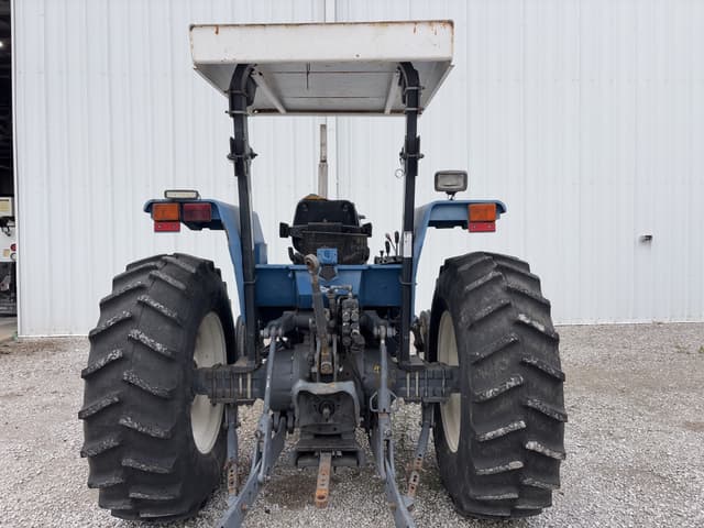 Image of New Holland 6640 equipment image 3