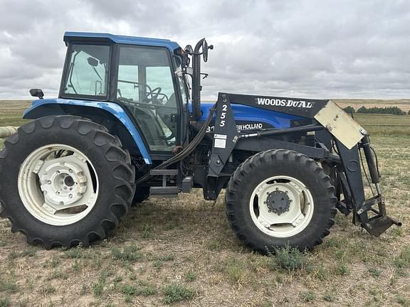 1996 New Holland 8160 Equipment Image0