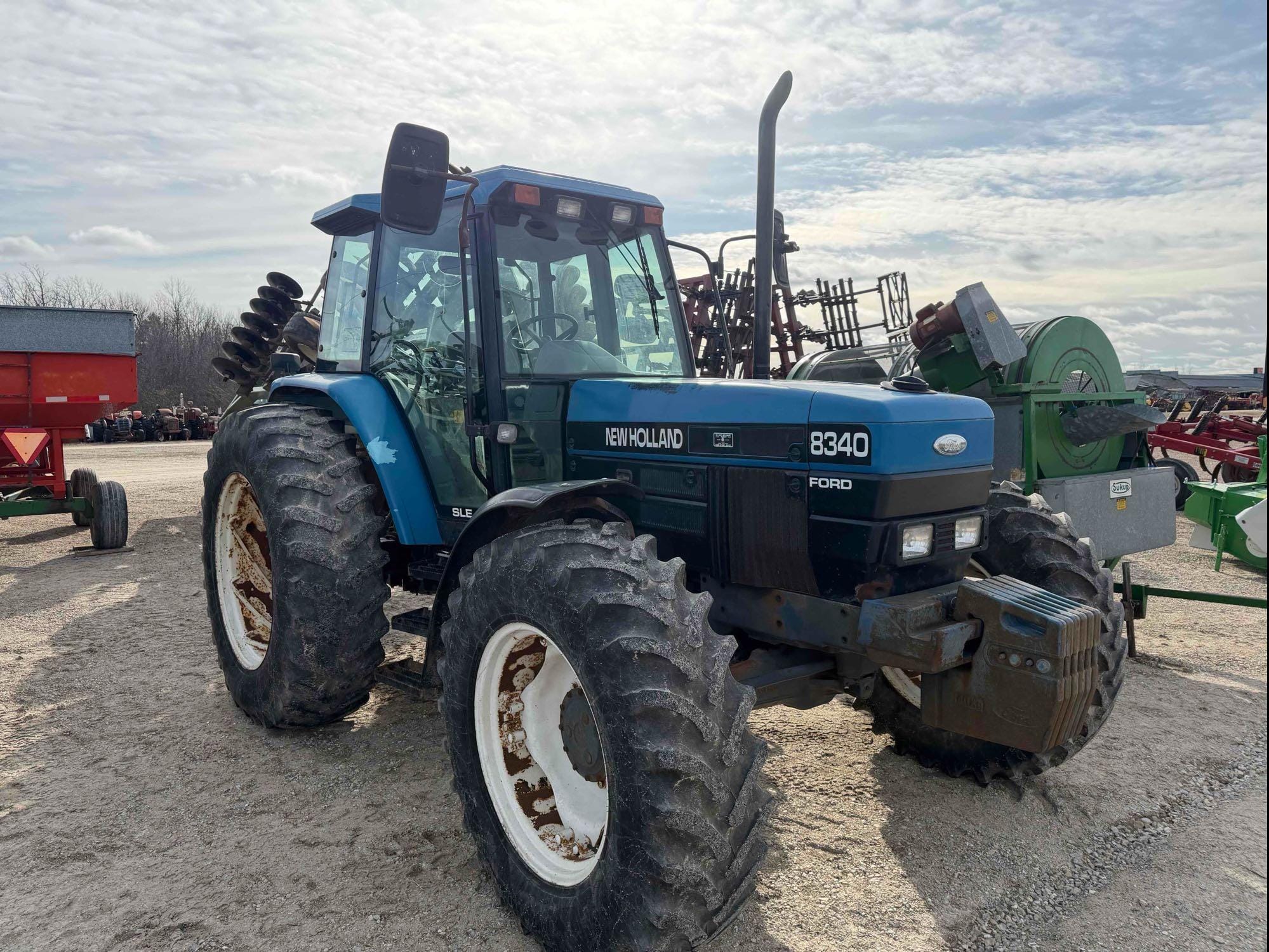 1996 New Holland 8340 Equipment Image0