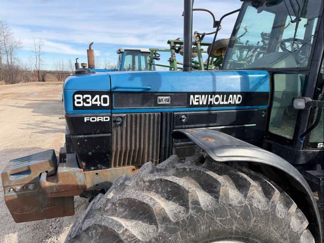 Image of New Holland 8340 equipment image 3