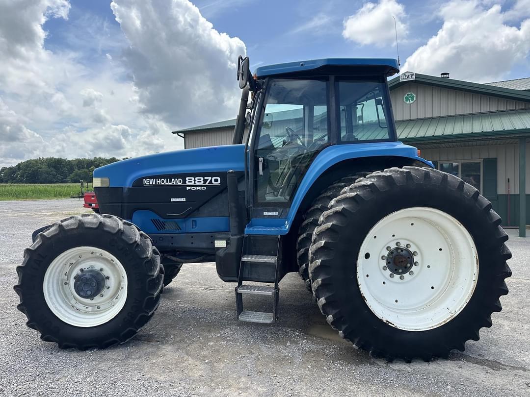 Image of New Holland 8870 Primary image