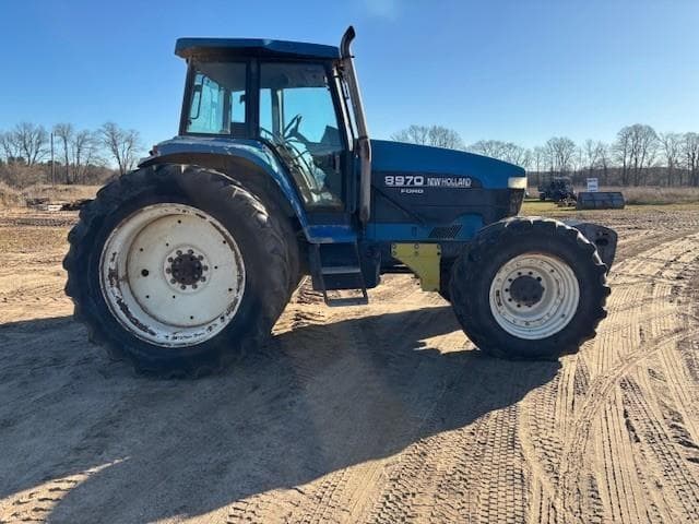 Image of New Holland 8970 equipment image 1