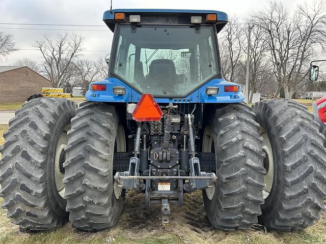 Image of New Holland 8970 equipment image 3