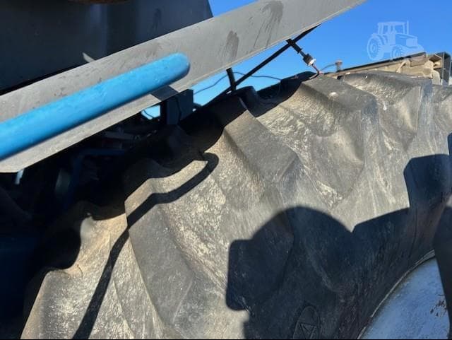 Image of New Holland 9682 equipment image 2