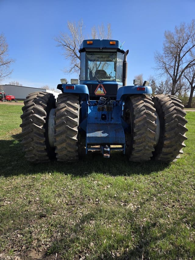 Image of New Holland 9682 equipment image 4