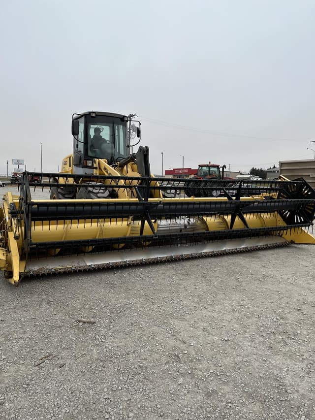 Image of New Holland 973 equipment image 2
