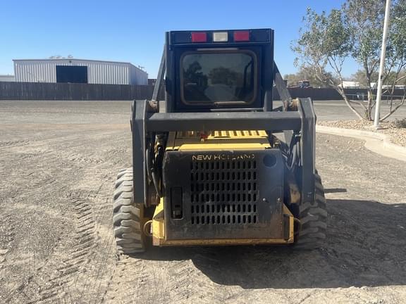 Image of New Holland LX565 equipment image 3