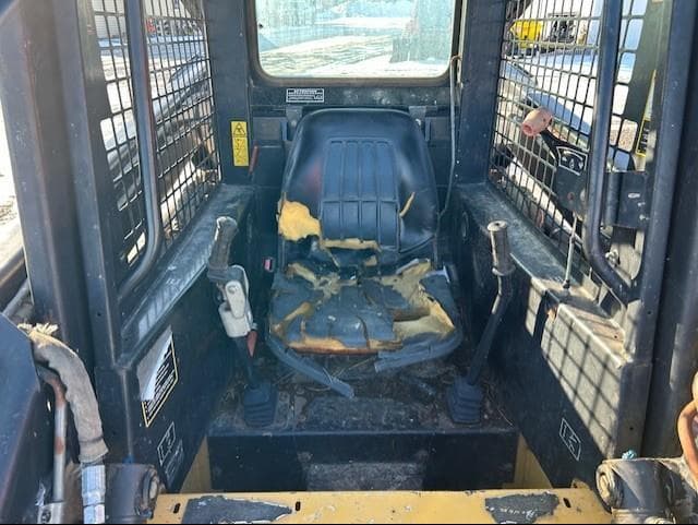 Image of New Holland LX665 equipment image 4