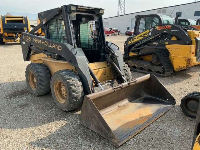 Image of New Holland LX885 equipment image 4