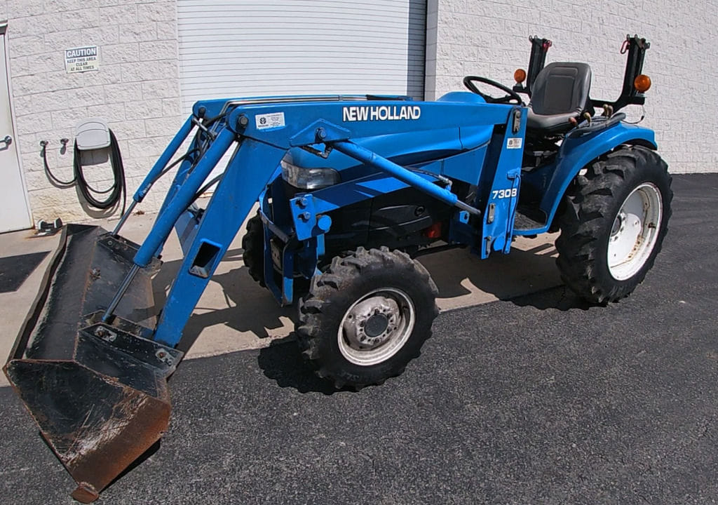 1996 New Holland 1630 Equipment Image0