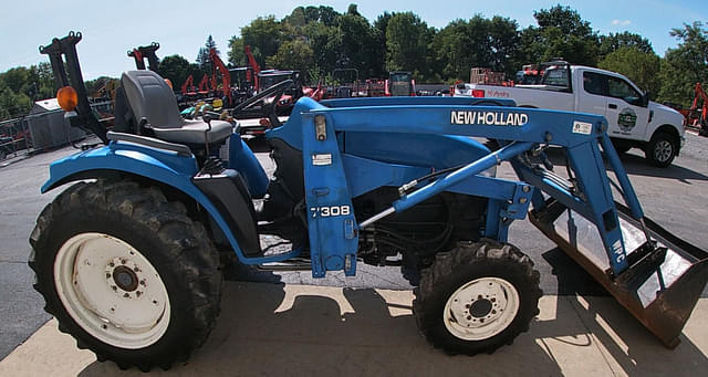 Image of New Holland 1630 equipment image 2