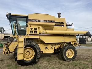 SOLD - 1996 New Holland TR88 Stock No. 432523 Combines with 3,386 Hrs ...