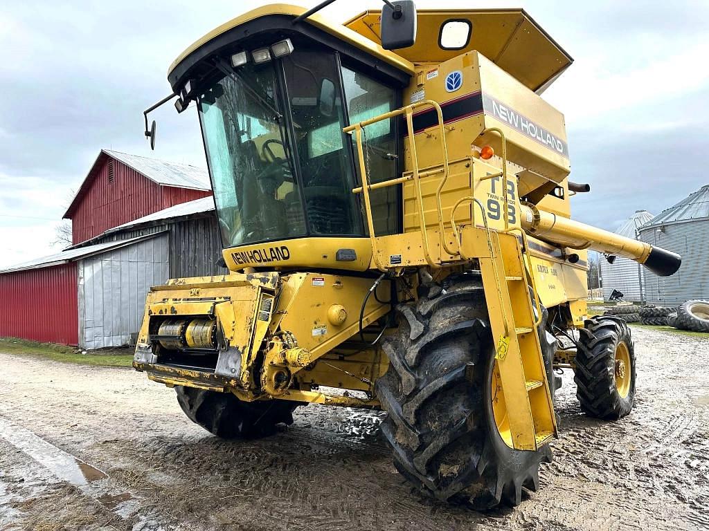 Image of New Holland TR98 Primary image