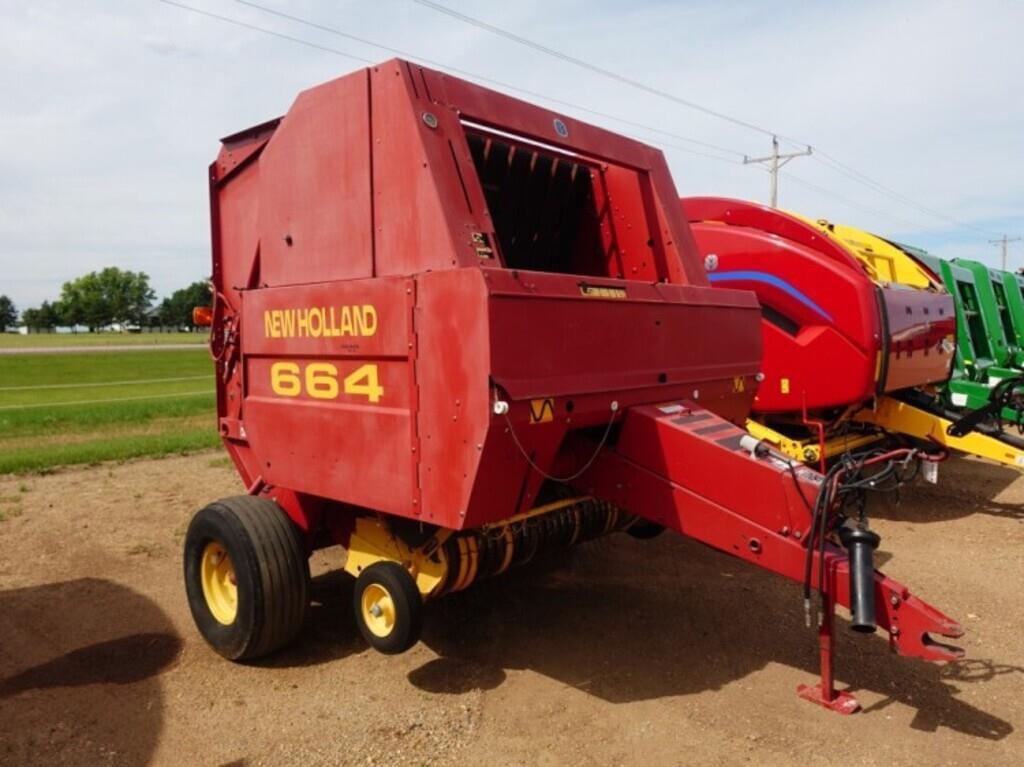 Image of New Holland 664 Primary image
