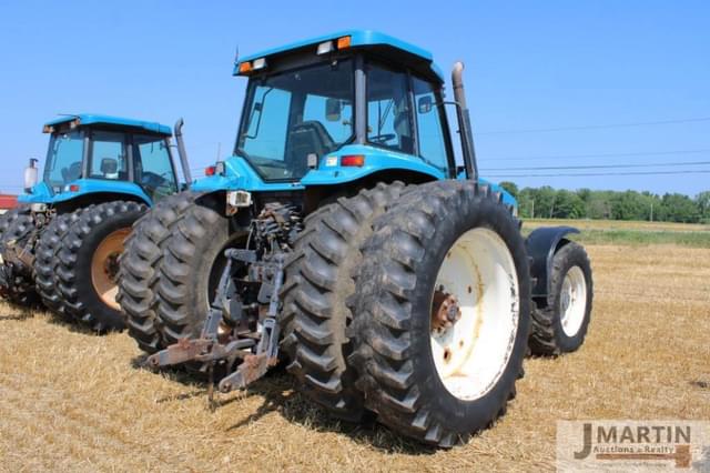 Image of New Holland 8970 equipment image 2