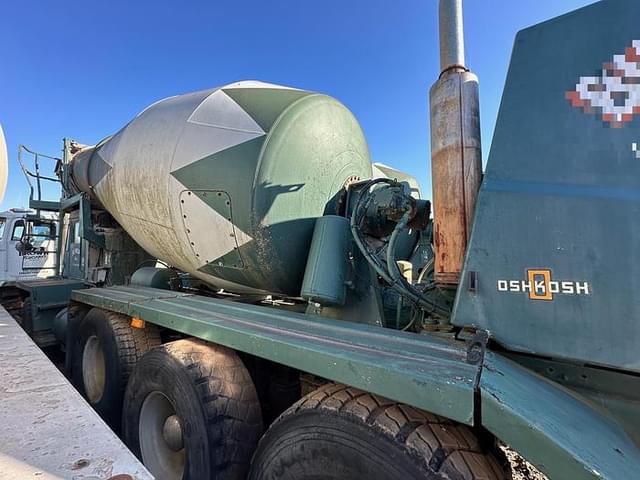Image of Oshkosh S-2346 equipment image 1