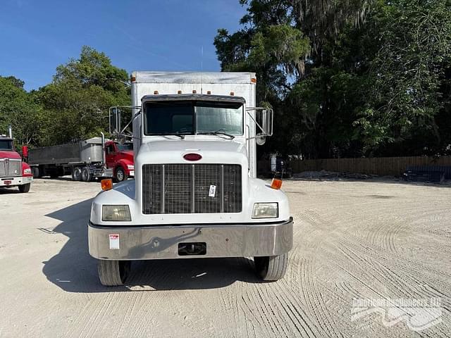 Image of Peterbilt 330 equipment image 1
