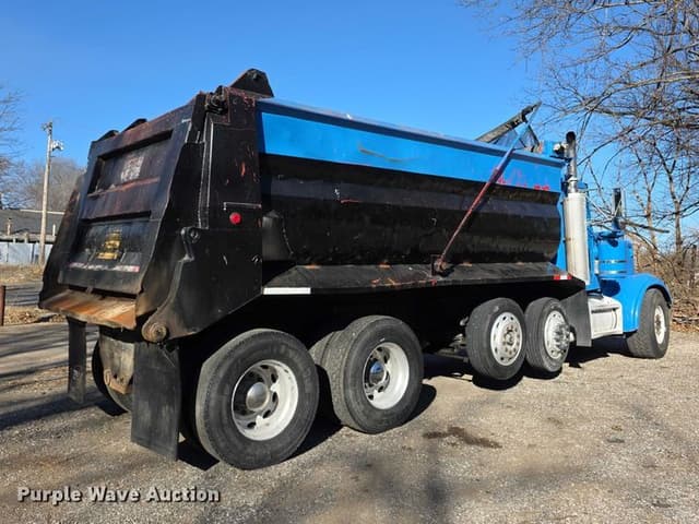 Image of Peterbilt 357 equipment image 4