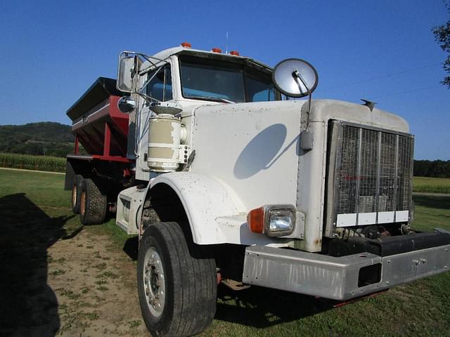 Image of Peterbilt 357 equipment image 1