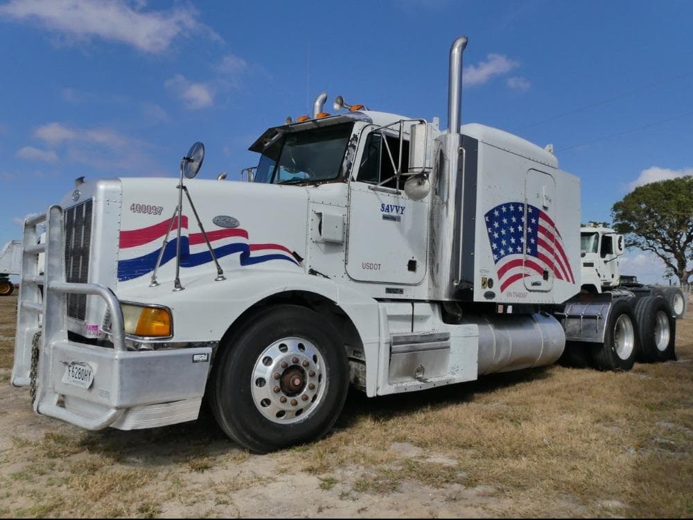 Image of Peterbilt 377 Primary image