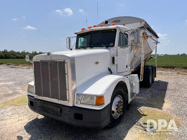 Image of Peterbilt 377 equipment image 1