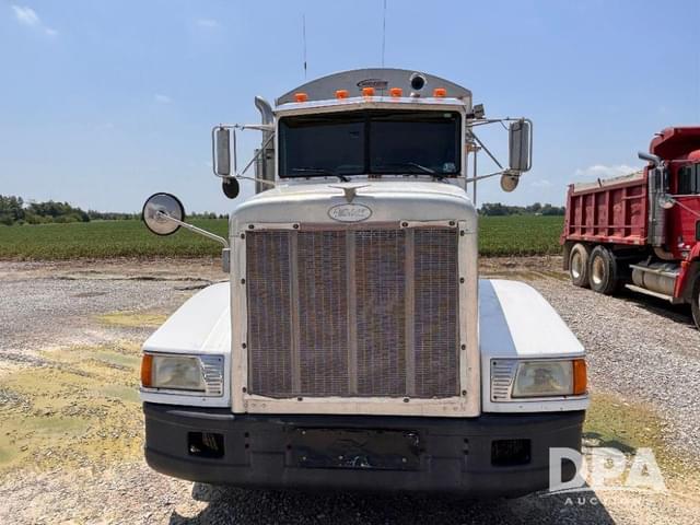 Image of Peterbilt 377 equipment image 2