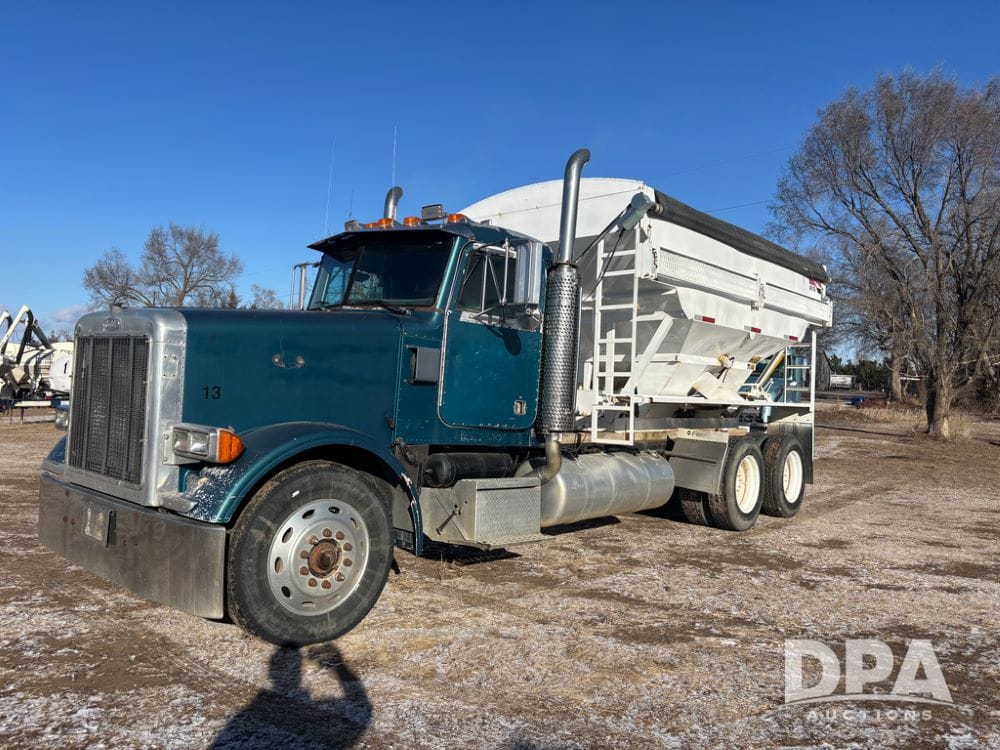 1996 Peterbilt 378 Equipment Image0