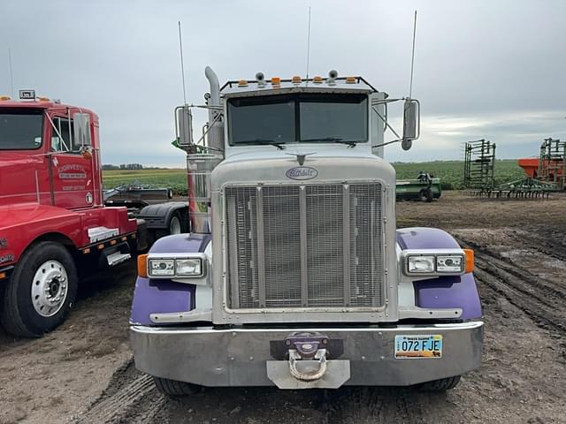 Image of Peterbilt 378 equipment image 1