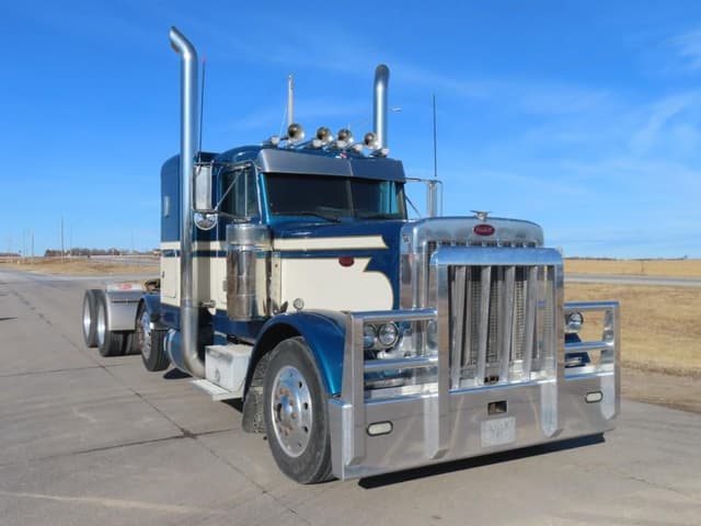 Image of Peterbilt 379 equipment image 3