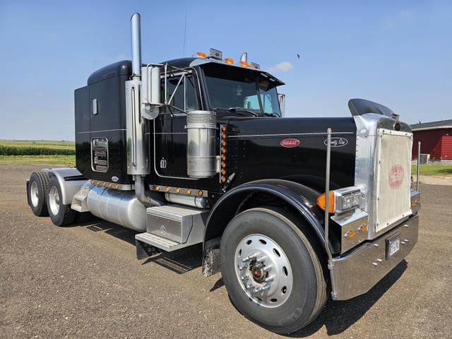 Image of Peterbilt 379 equipment image 2