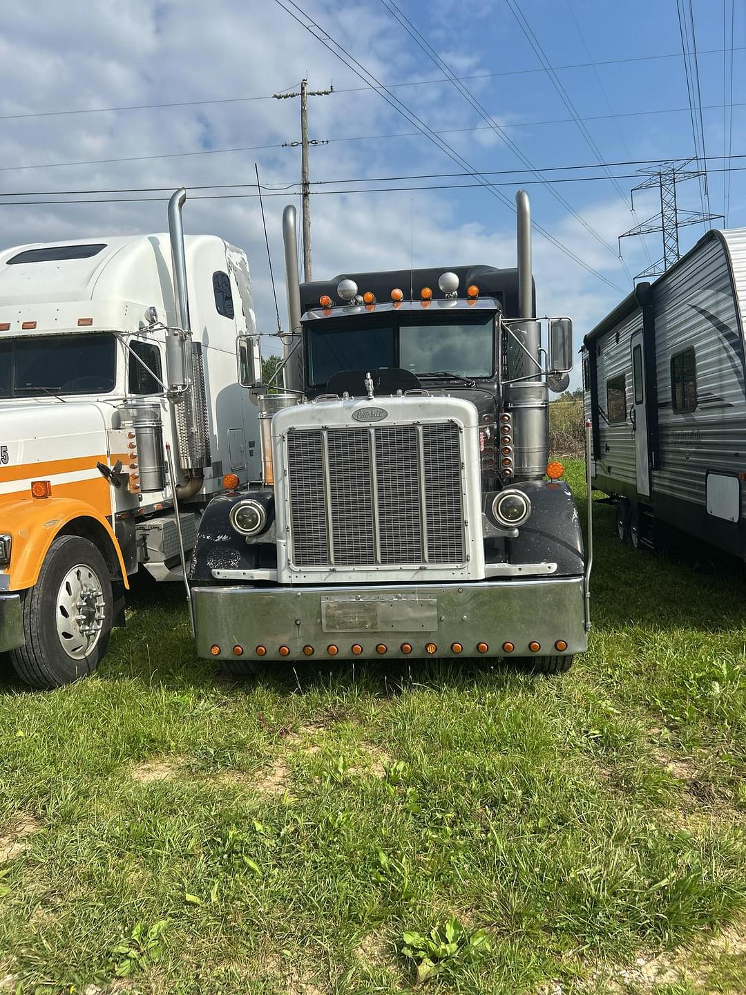 Image of Peterbilt 379 Primary image