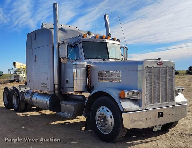 Image of Peterbilt 379 equipment image 2